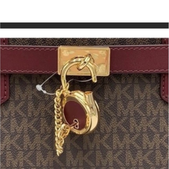 Michael KORS Purse - Picture 7 of 17